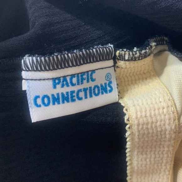 Pacific Connections Plus Size Black One Piece Swim Suit, Gold Zip Front; Size 16 - Picture 5 of 8